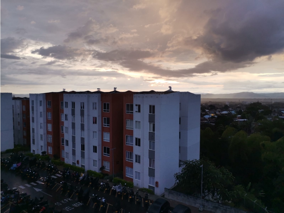 VENDO APARTAMENTO, AL SUR DE LA CIUDAD