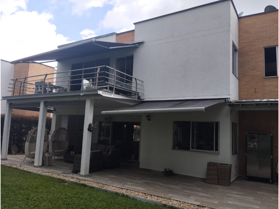 CASA EN VENTA EN CONJUNTO CERRADO BARRIO LA CASTELLANA — foto 2