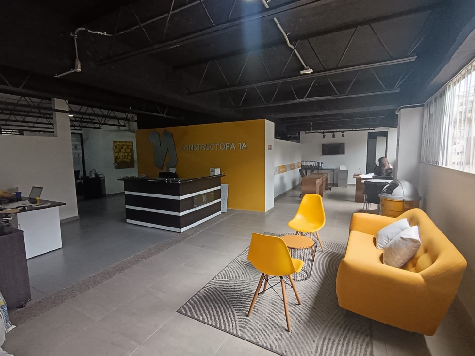 LOCAL EN VENTA SECTOR FUNDADORES