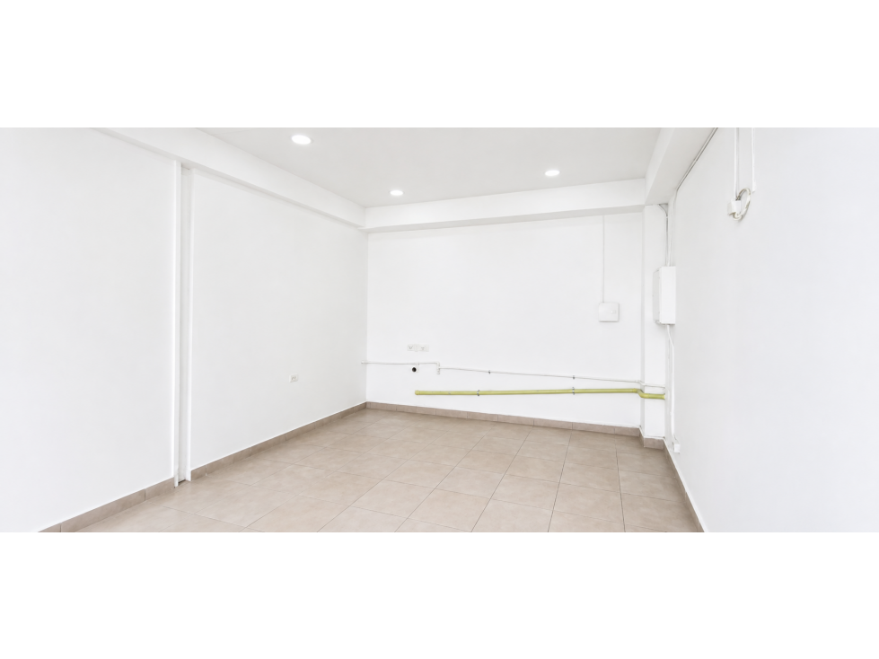 ARRIENDO LOCAL COMERCIAL, MALL ESTACION - 3