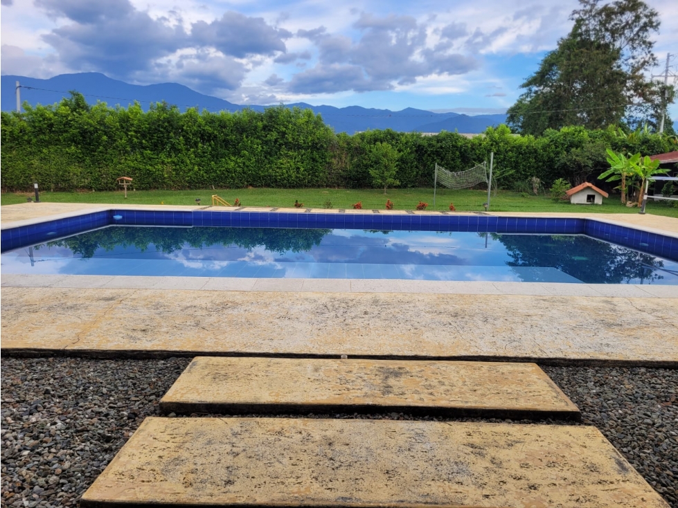 CASA CAMPESTRE EN VENTA, SECTOR AEROPUERTO - 3