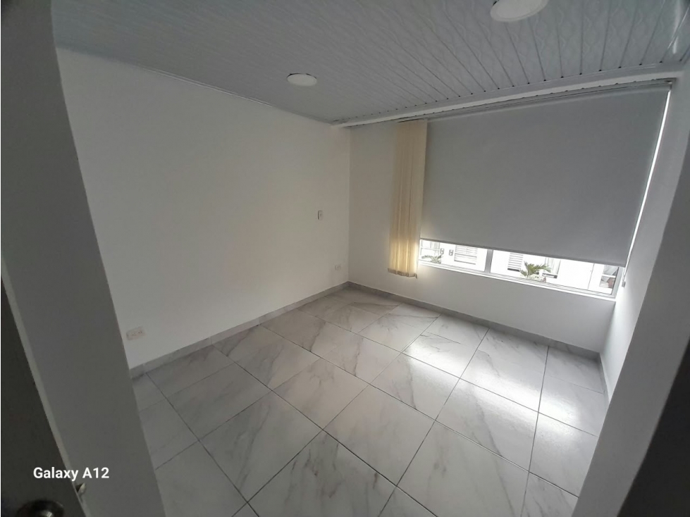 CASA EN ARRIENDO AL SUROCCIDENTE, AV DE LOS CAMELLOS — foto 4