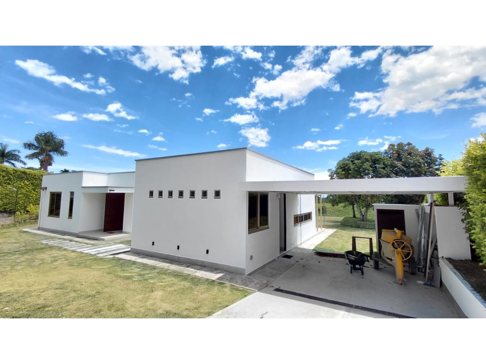 VENDO CASA CAMPESTRE PARA ESTRENAR EN CONDOMINIO CAIMO. ARMENIA