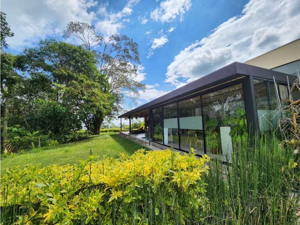 CASA CAMPESTRE EN VENTA, NORTE ARMENIA