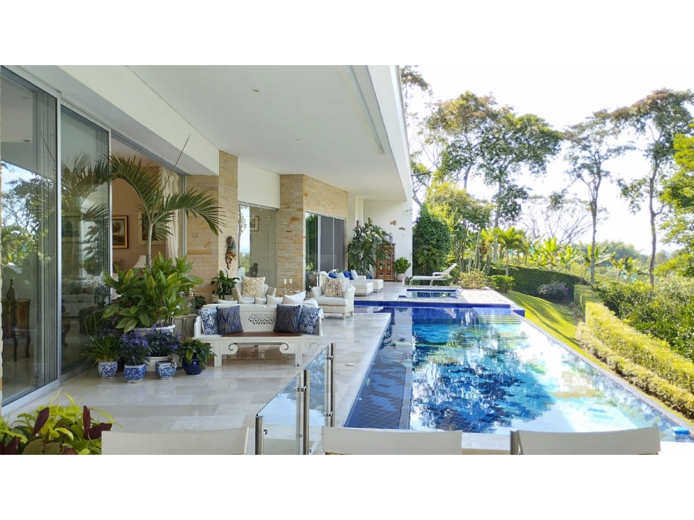 VENDO CASA CAMPESTRE, CONDOMINIO VIA EL CAIMO