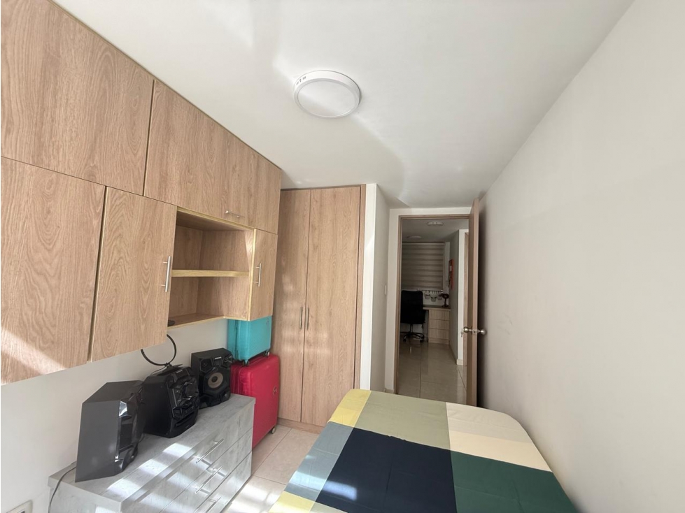 VENDO HERMOSO APARTAMENTO EN CIBELES — foto 4