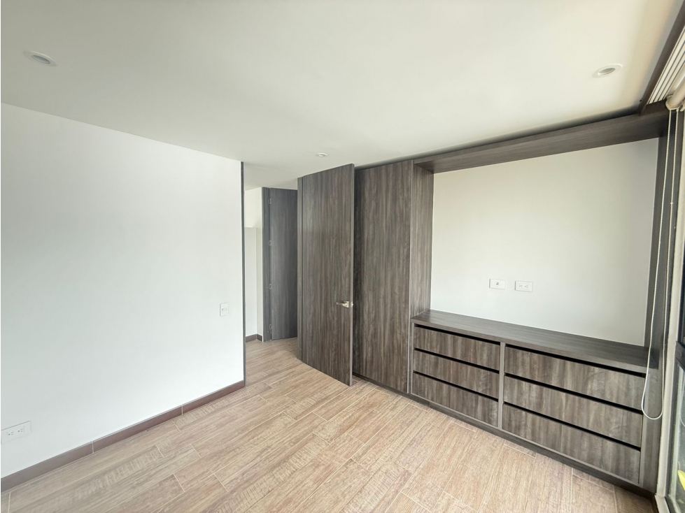 VENTA MODERNO APARTAMENTO EN LA CASTELLANA — foto 6