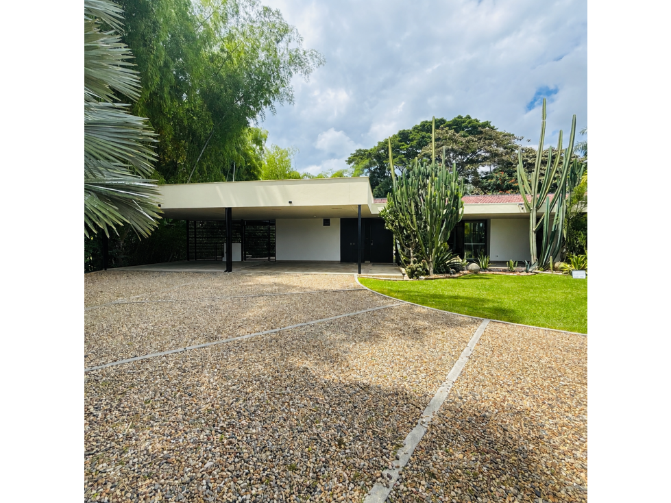 VENDO CASA CAMPESTRE CONJUNTO CERRADO. VIA AL CLUB CAMPESTRE