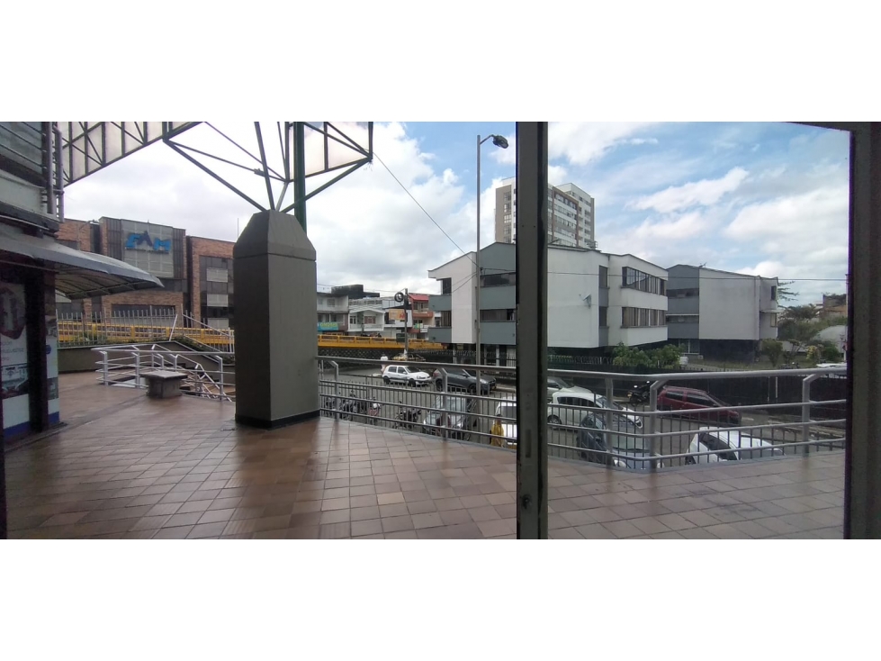 ARRIENDO OFICINA CC BOLIVAR — foto 6