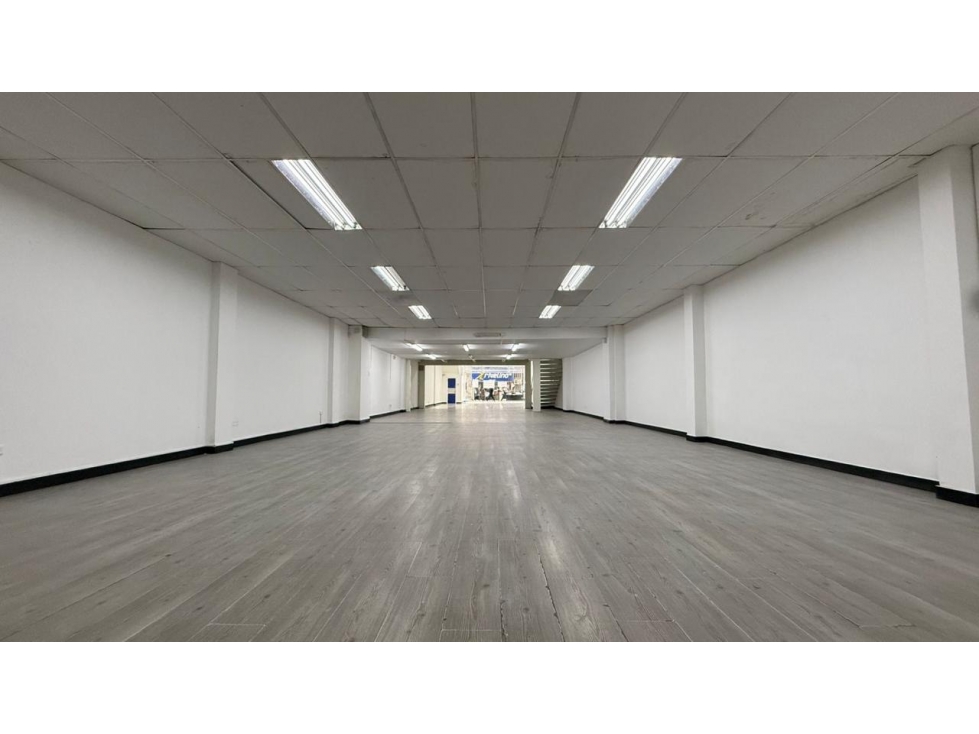 LOCAL COMERCIAL EN ARRIENDO