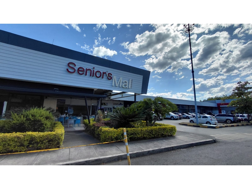 VENDO LOCALES COMERCIALES RENTANDO SENIORS MALL . ARMENIA
