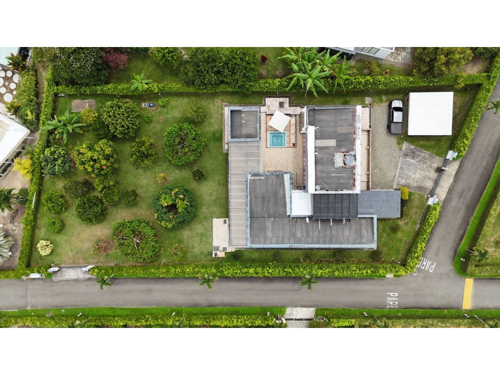 CASA CAMPESTRE EN VENTA, VIA EL CAIMO