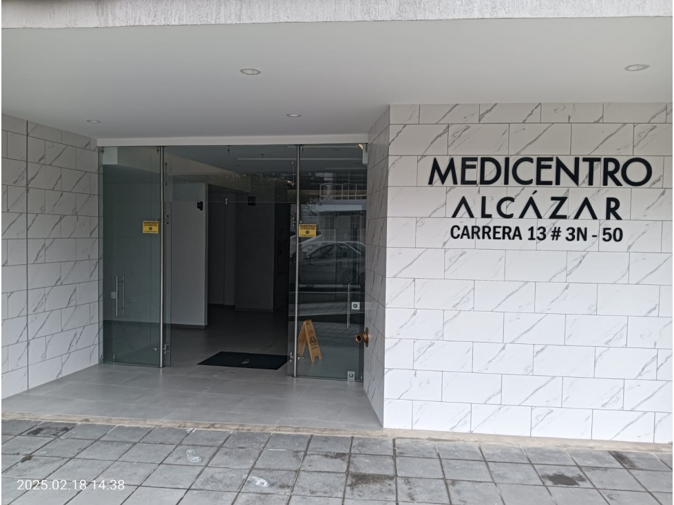 VENDO CONSULTORIO U OFICINA AL NORTE DE LA CIUDAD DE ARMENIA