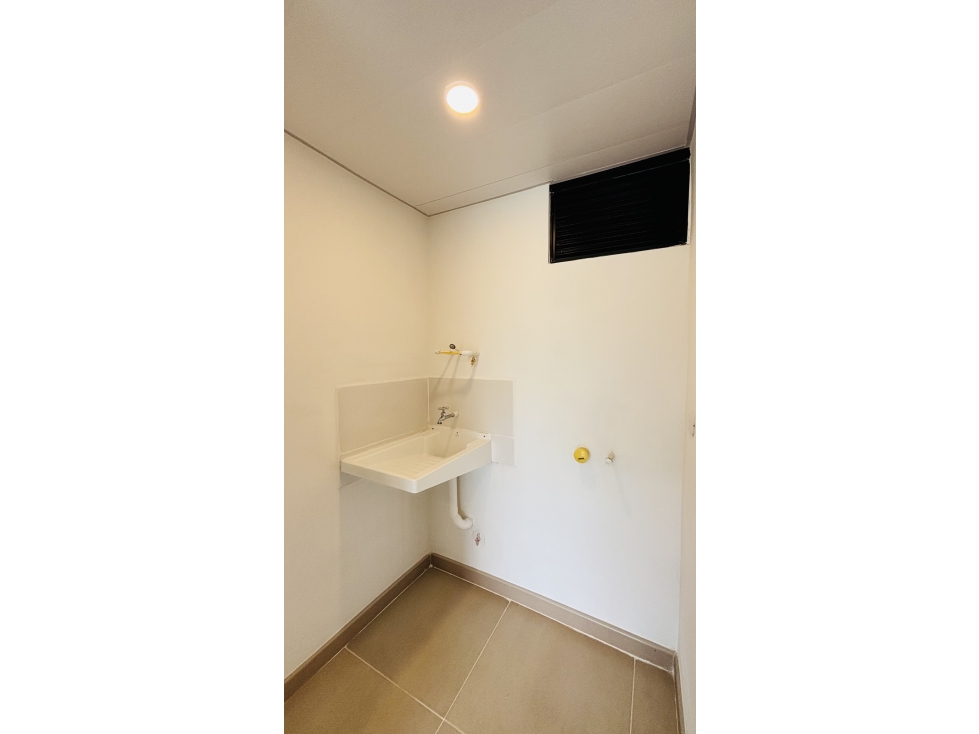 VENDO APARTAMENTO, AL SUR DE LA CIUDAD — foto 4