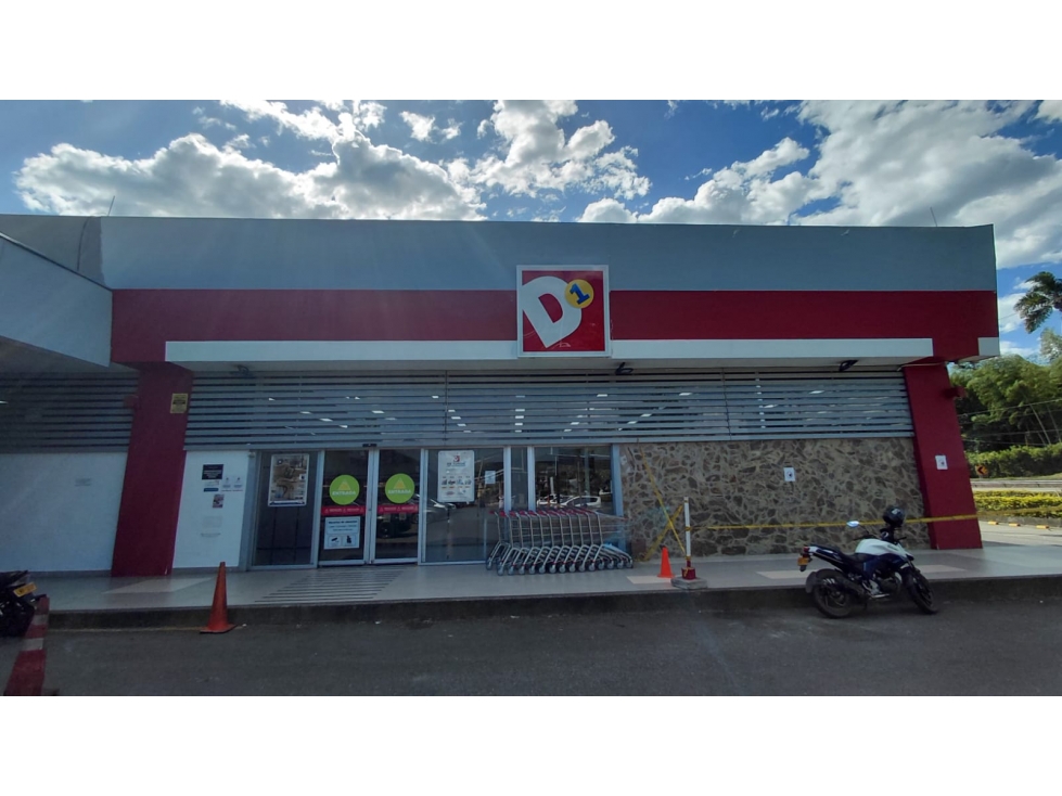 VENDO LOCAL COMERCIAL SENIORS MALL. ARMENIA - 4