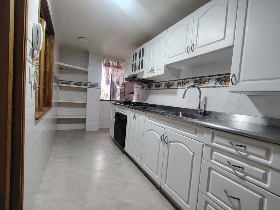 APARTAMENTO EN VENTA SECTOR LA CASTELLANA 3 HABITACIONES — foto 4