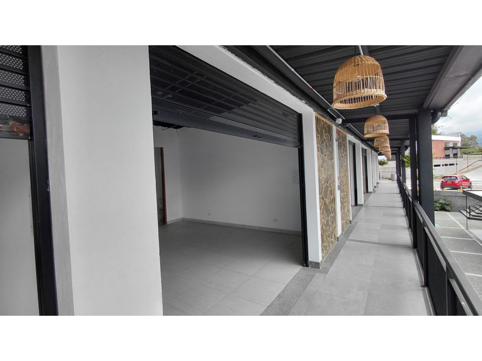 ARRIENDO LOCAL MALL SAMARKANDA VIA CIRCASIA ARMENIA. — foto 4