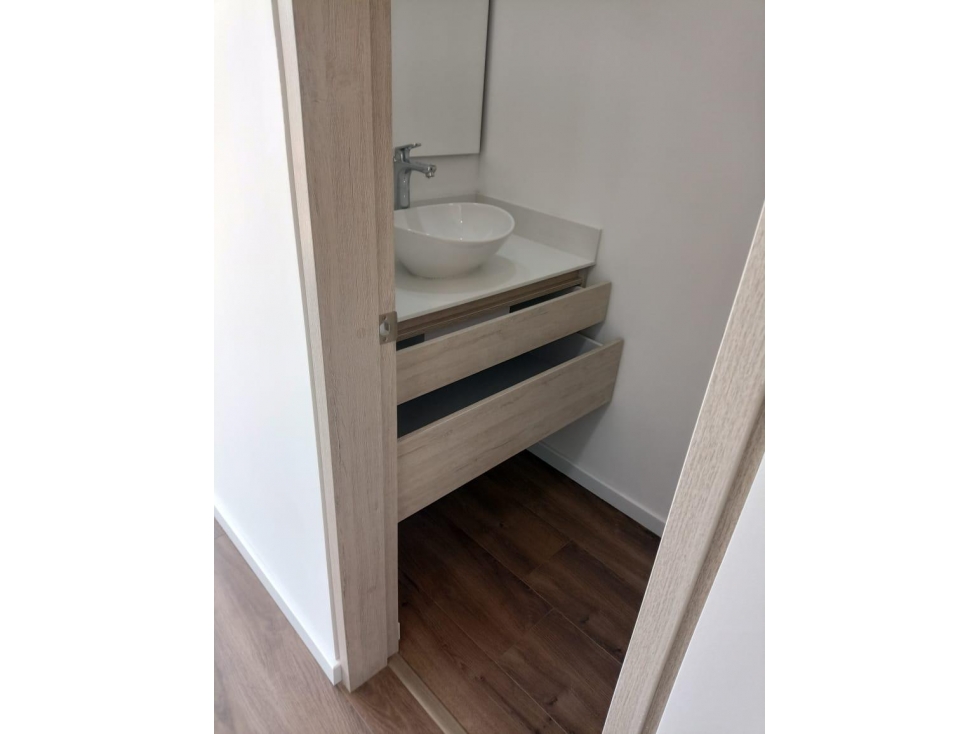 SE VENDE APARTAMENTO EN CEDRITOS - EDIFICIO RINCON DE ANTIGUA — foto 5