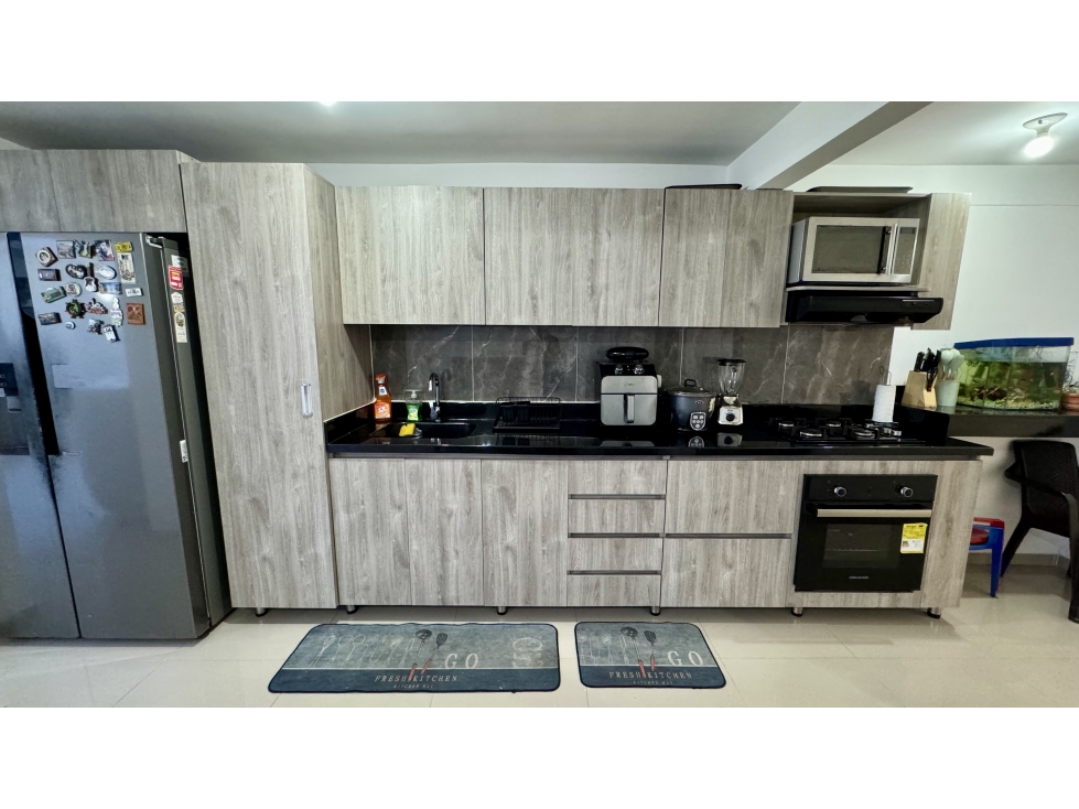 Casa de tres pisos con terraza en venta permuta - Las Mercedes Palmira — foto 3