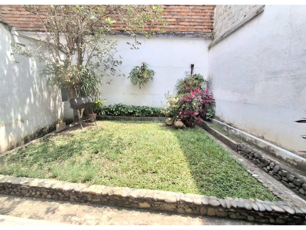 Lote/Casa para Desarrollo en Venta | 273m², San Joaquín