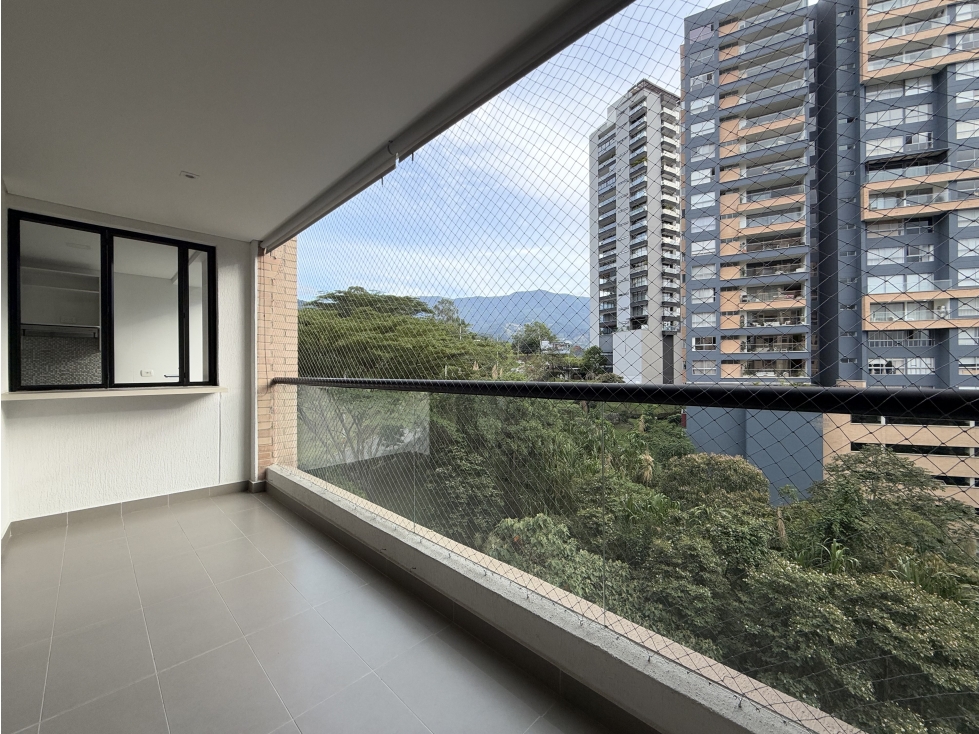 APARTAMENTO EN ARRIENDO EN LOMA DE LAS BRUJAS - ENVIGADO