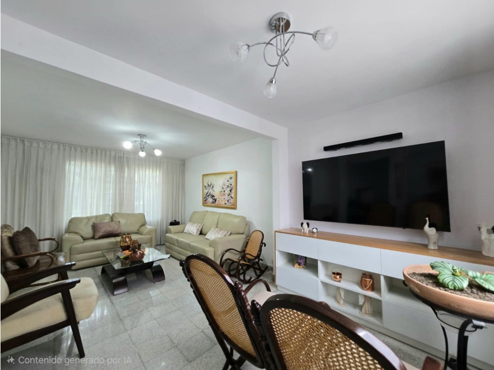Casa Remodelada de 180m² en Venta, Simón Bolívar — foto 2