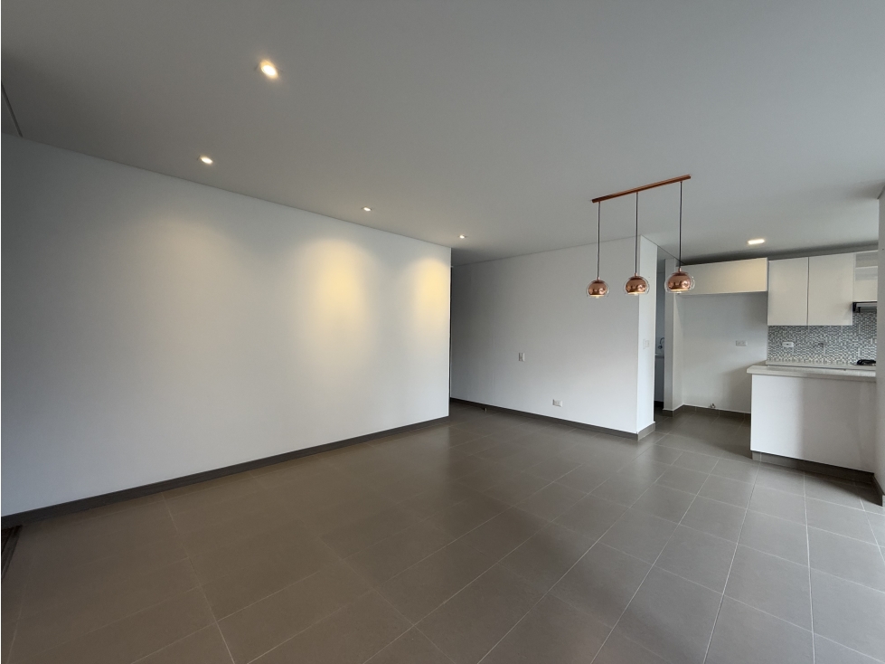 APARTAMENTO EN ARRIENDO EN LOMA DE LAS BRUJAS - ENVIGADO — foto 5