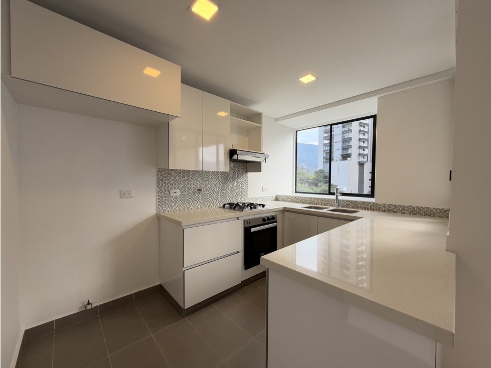 APARTAMENTO EN ARRIENDO EN LOMA DE LAS BRUJAS - ENVIGADO — foto 6