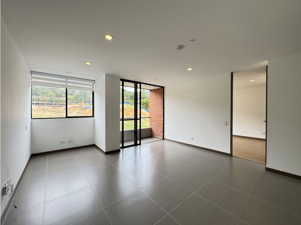 Apartaestudio en Arriendo en Loma del Escobero, Envigado Estrato 5 — foto 6