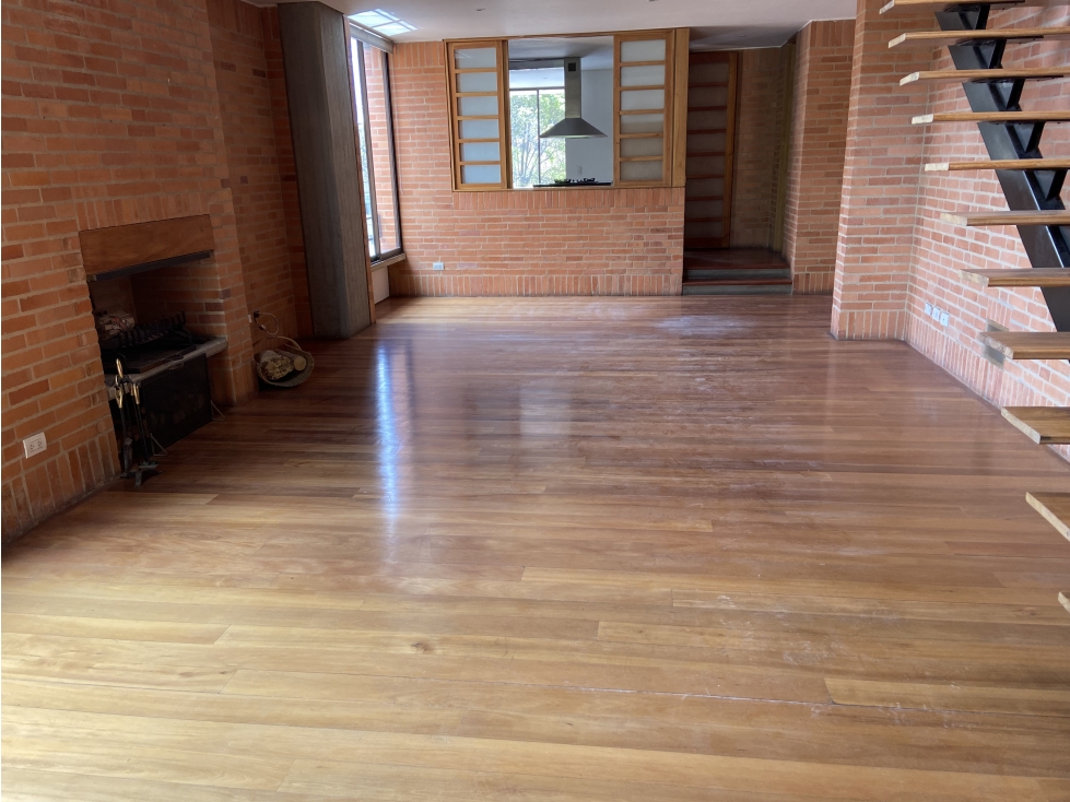 CHICO VENDO DUPLEX MODERNO CON BALCONE — foto 3