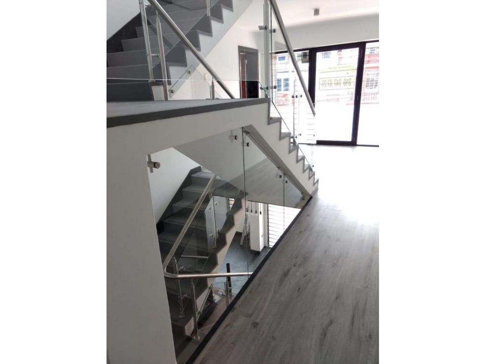 QUINTA CAMACHO VENTA/ARRIENDO CASA OFICINAS 386m2 (lote 210m2)