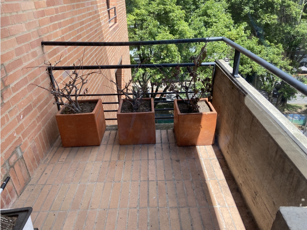 CHICO VENDO DUPLEX MODERNO CON BALCONE — foto 5