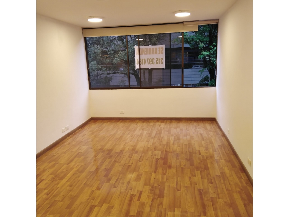 OFICINA CHICO ARRIENDO- 20 M2 1 300.000 INCLUIDA