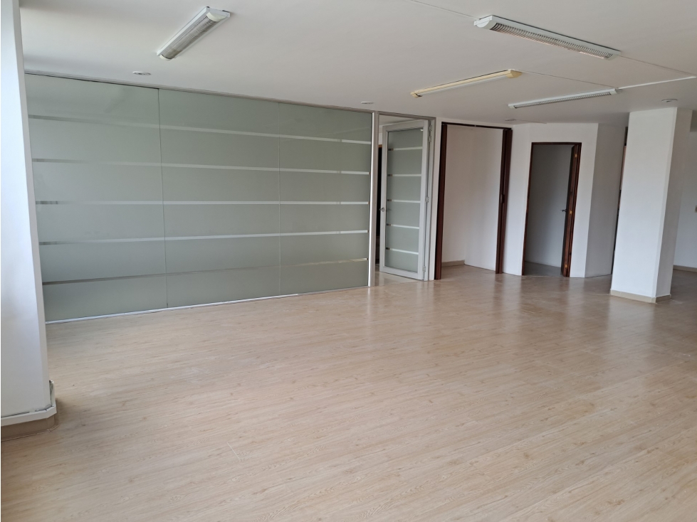CHICO VTA OFICINA-115MTS-$ 720 MILONES NEG- PISO 5 — foto 4
