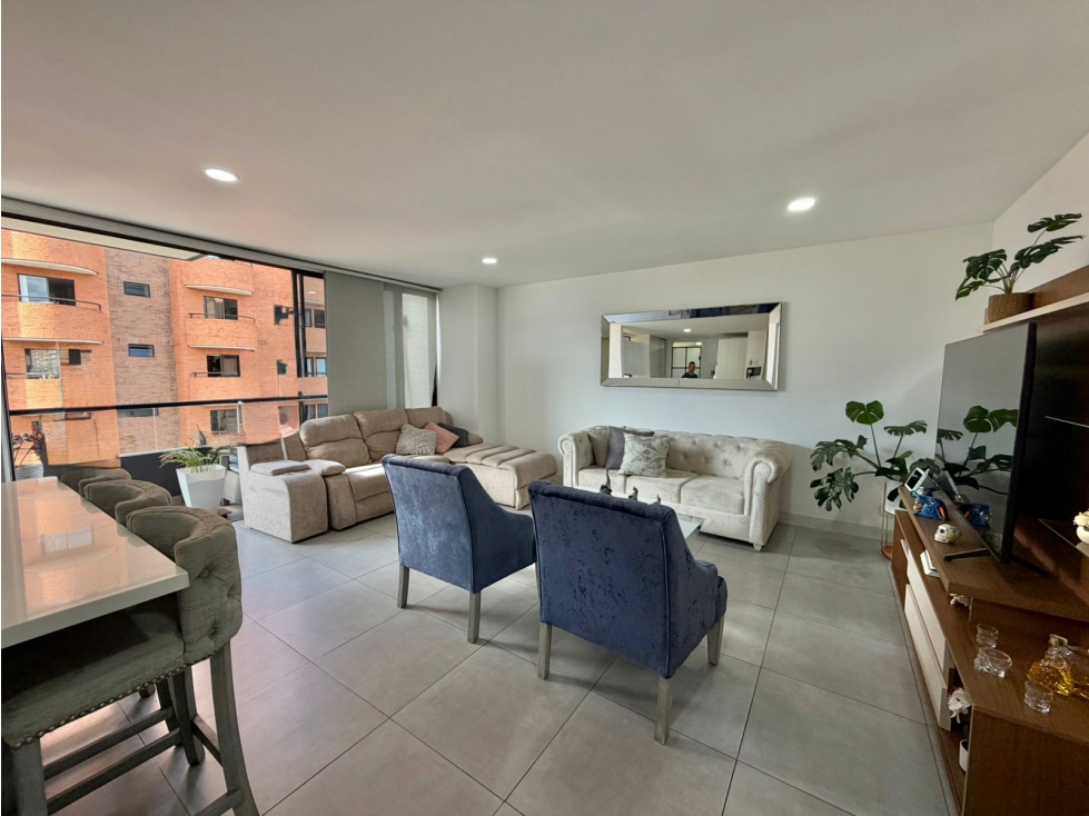 APARTAMENTO EN VENTA LAURELES (L)
