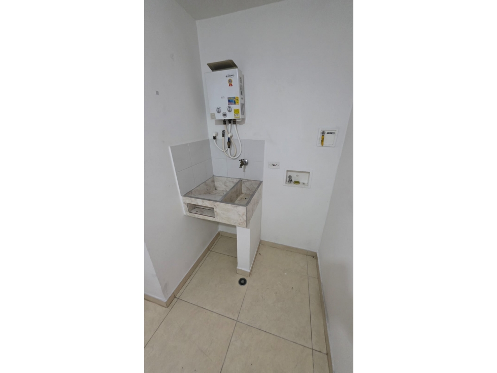 APARTAMENTO EN VENTA LA AMERICA (L) — foto 3