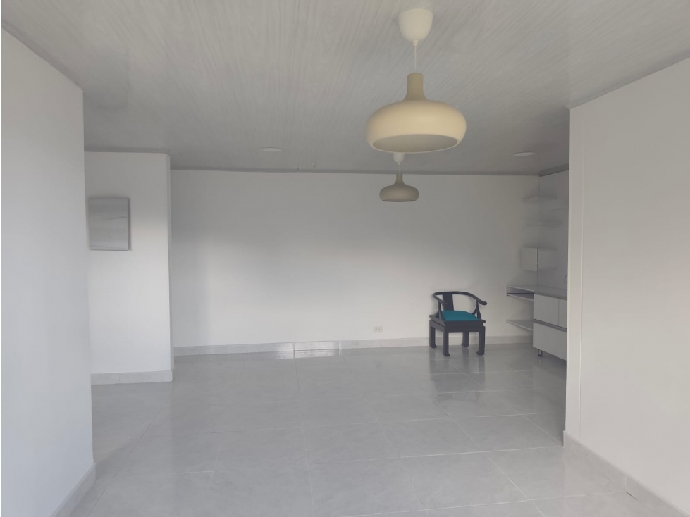 APARTAMENTO EN VENTA LOMA DE LOS BERNAL(L) — foto 4