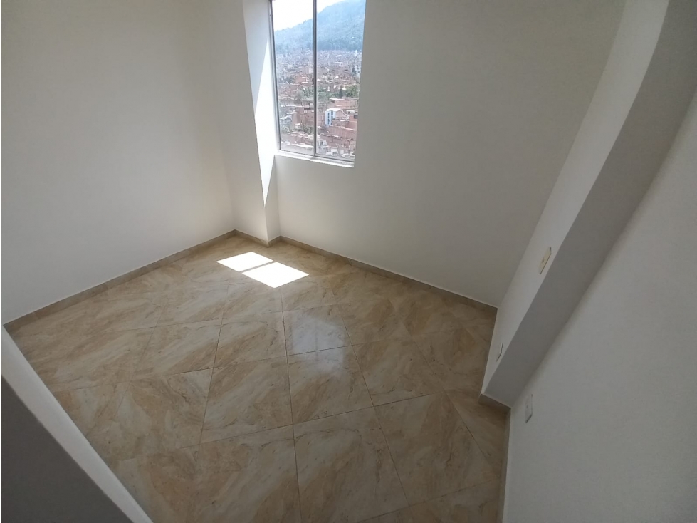 APARTAMENTO EN VENTA CAMPO VALDES (P) — foto 4