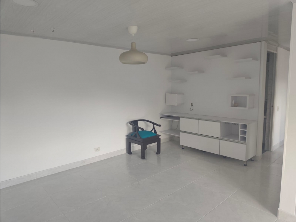 APARTAMENTO EN VENTA LOMA DE LOS BERNAL(L) — foto 6