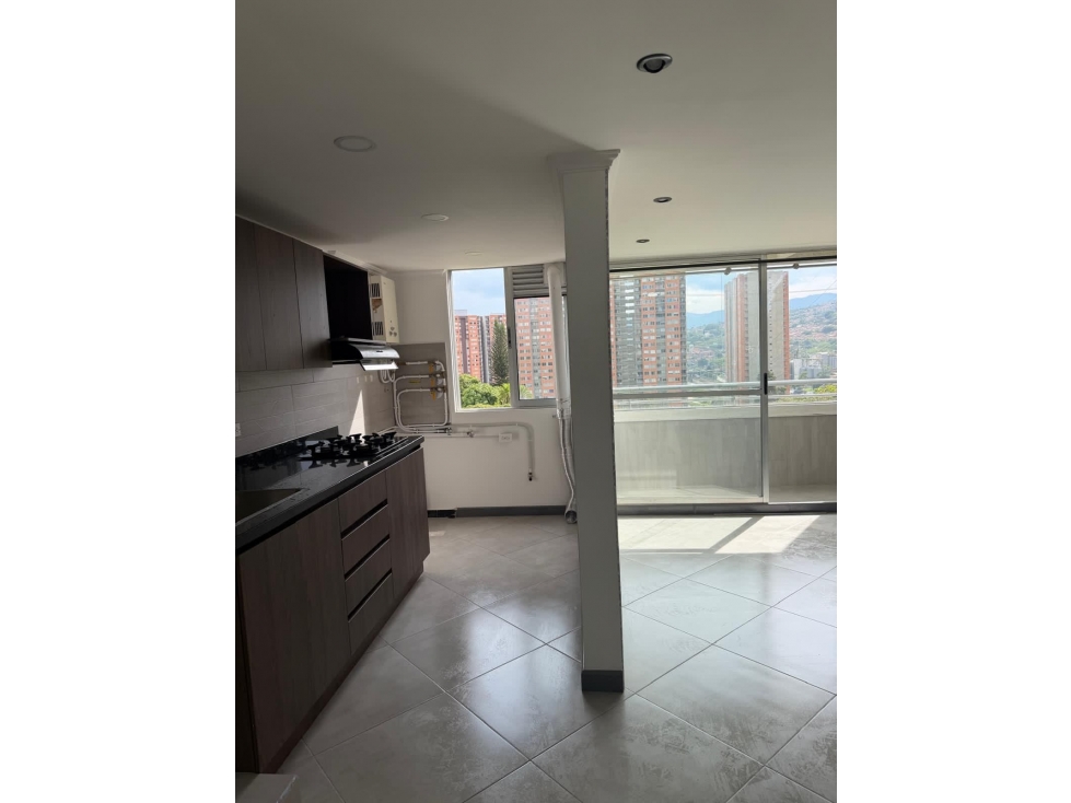APARTAMENTO EN VENTA MADERA BELLO(P) — foto 2