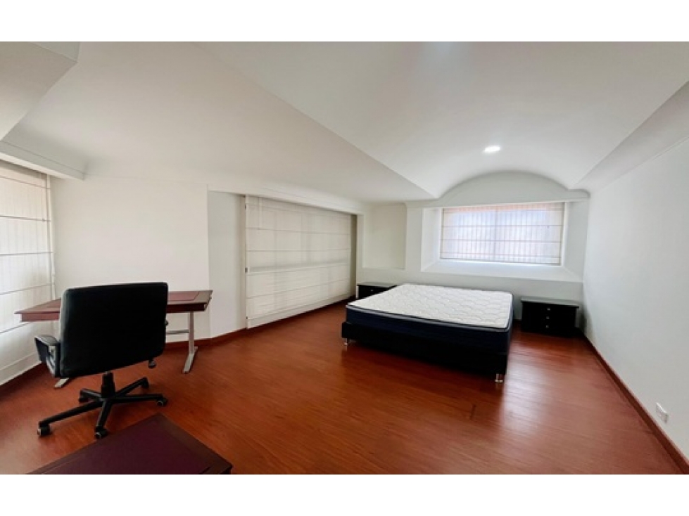 VENTA APARTAMENTO PENTHOUSE DÚPLEX CHICO — foto 2