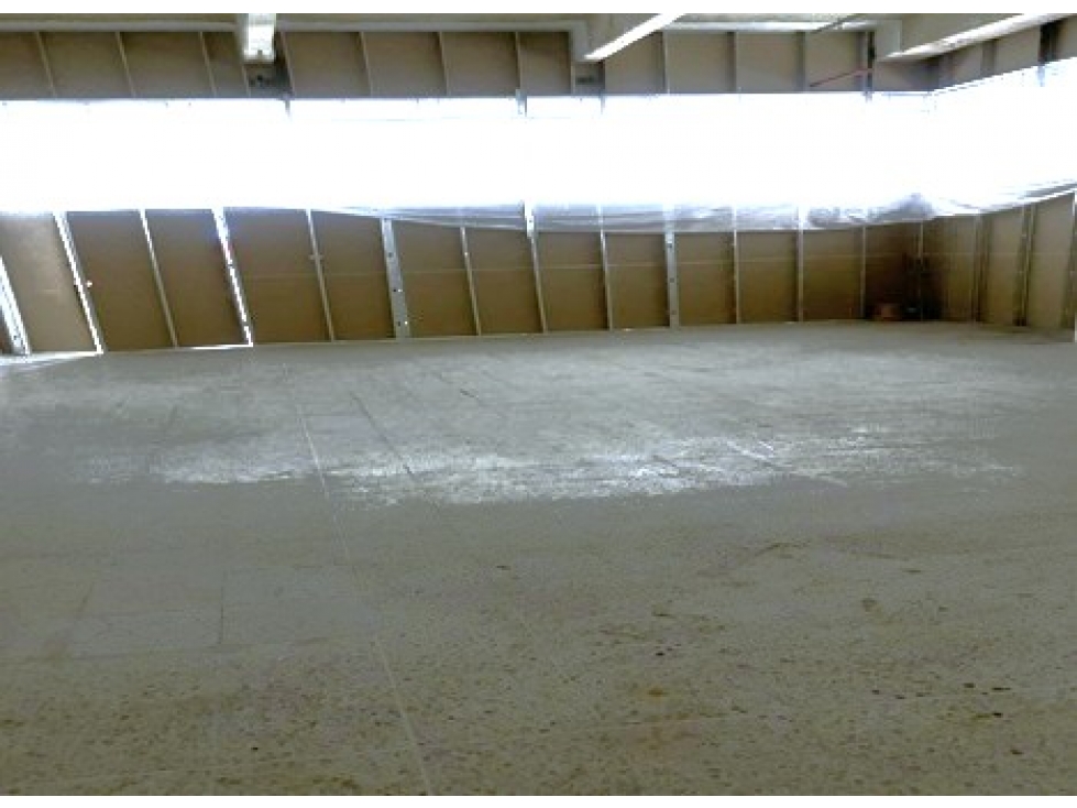 ARRIENDO LOCAL COMERCIAL CC.PASEO DEL RIO - 6