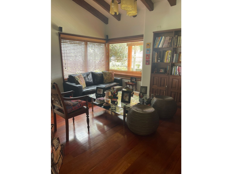CERROS DE NIZA VENTA CASA 550m2 JARDÍN 200m2 — foto 3