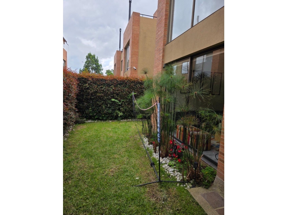 VIA ARRAYANES ARRIENDO CASA 190 M2 TERRAZA — foto 4