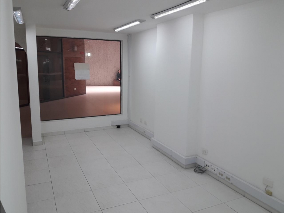 QUINTA CAMACHO VENTA LOCAL 26 m2 MEZANINE