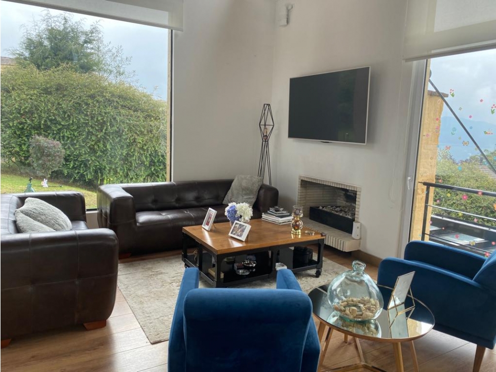 ARBORETTO VENTA CASA 340m2