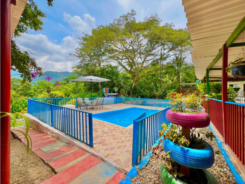 VILLETA VENTA FINCA 512 m2 LOTE 9.221 m2 - 2
