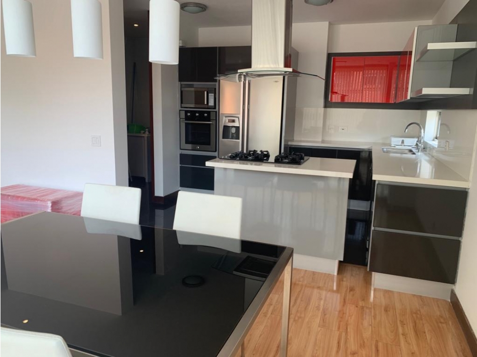 EL CHICÓ ARRIENDO AMOBLADO APARTAMENTO 120m2 - 4