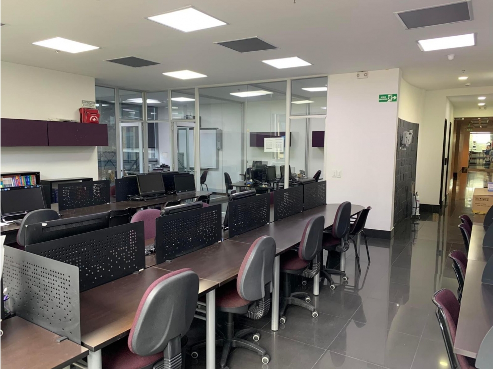 USAQUÉN VENTA OFICINA AMOBLADA O SIN AMOBLAR 102m2 — foto 3