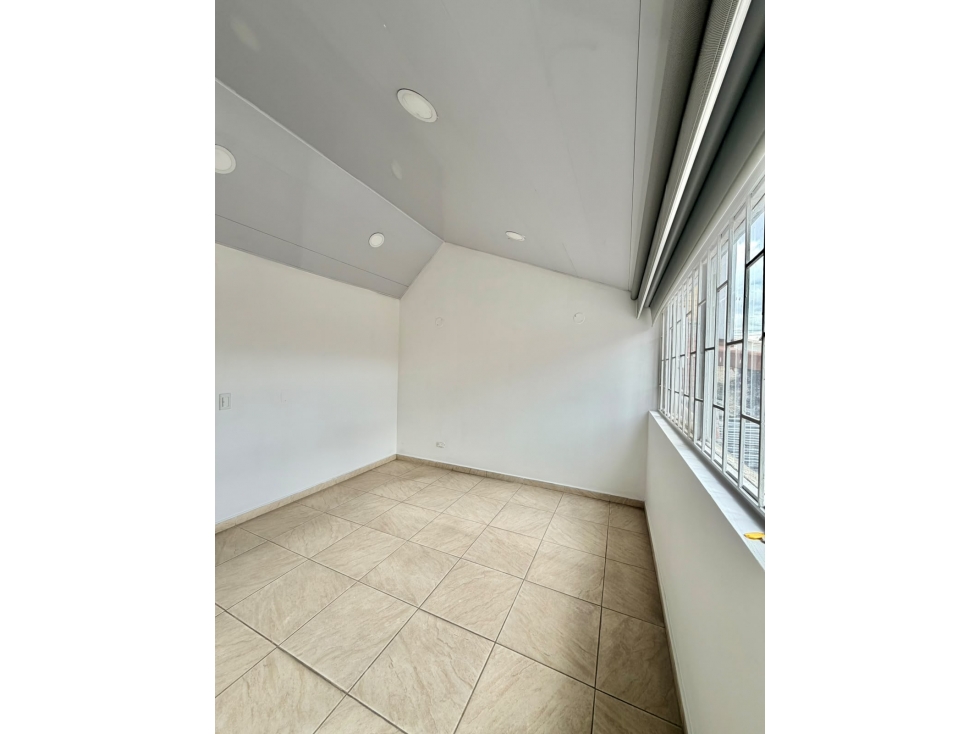 OFICINA EN ARR. San Martín - 250mts, 2 bañs, $5,8M — foto 4